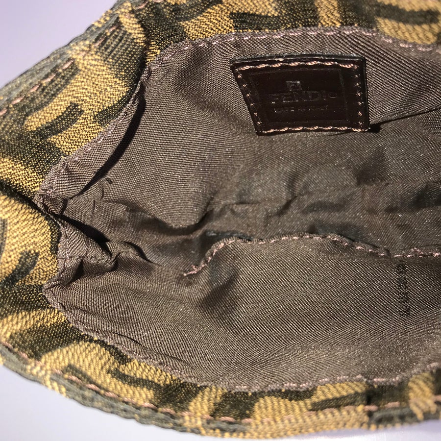 フェンディ ハンドバッグ