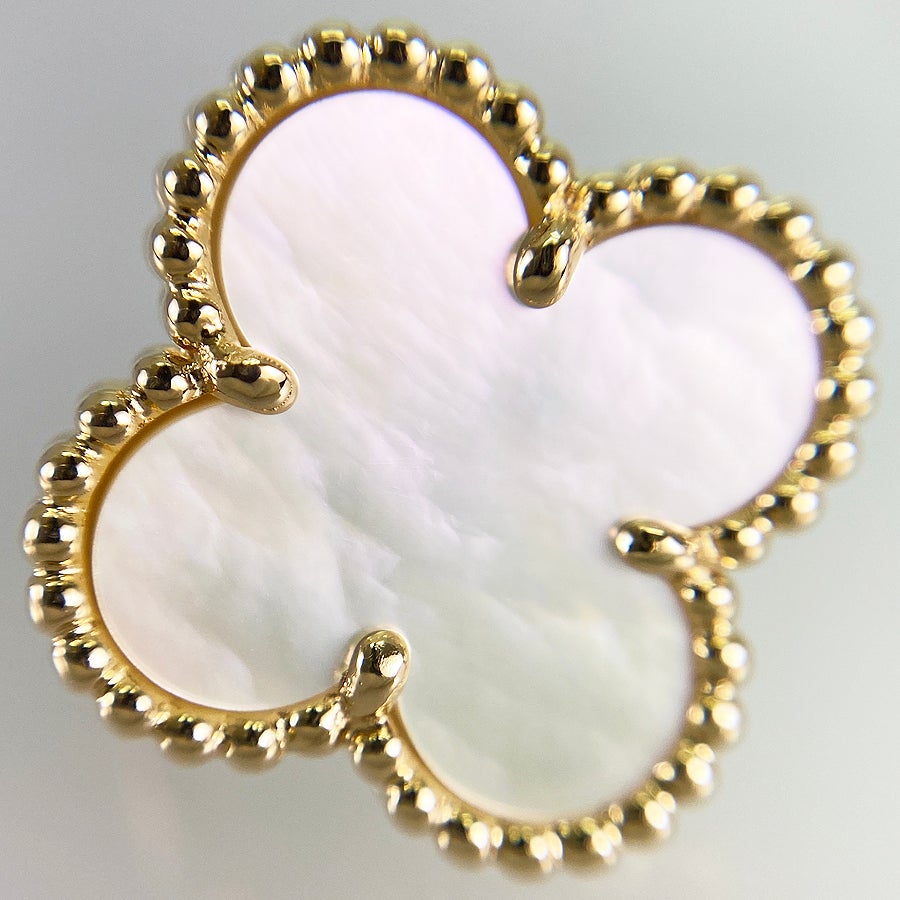 ヴァンクリーフ＆アーペル ピアス