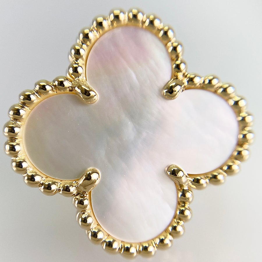 ヴァンクリーフ＆アーペル ピアス