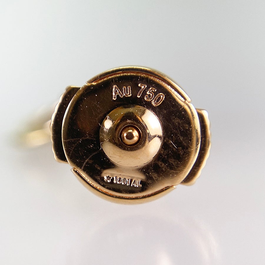 カルティエ ピアス