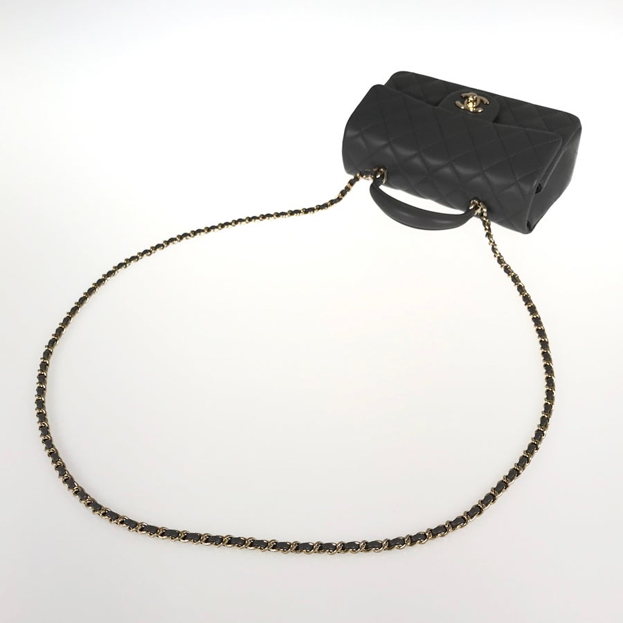 シャネル ショルダーバッグ