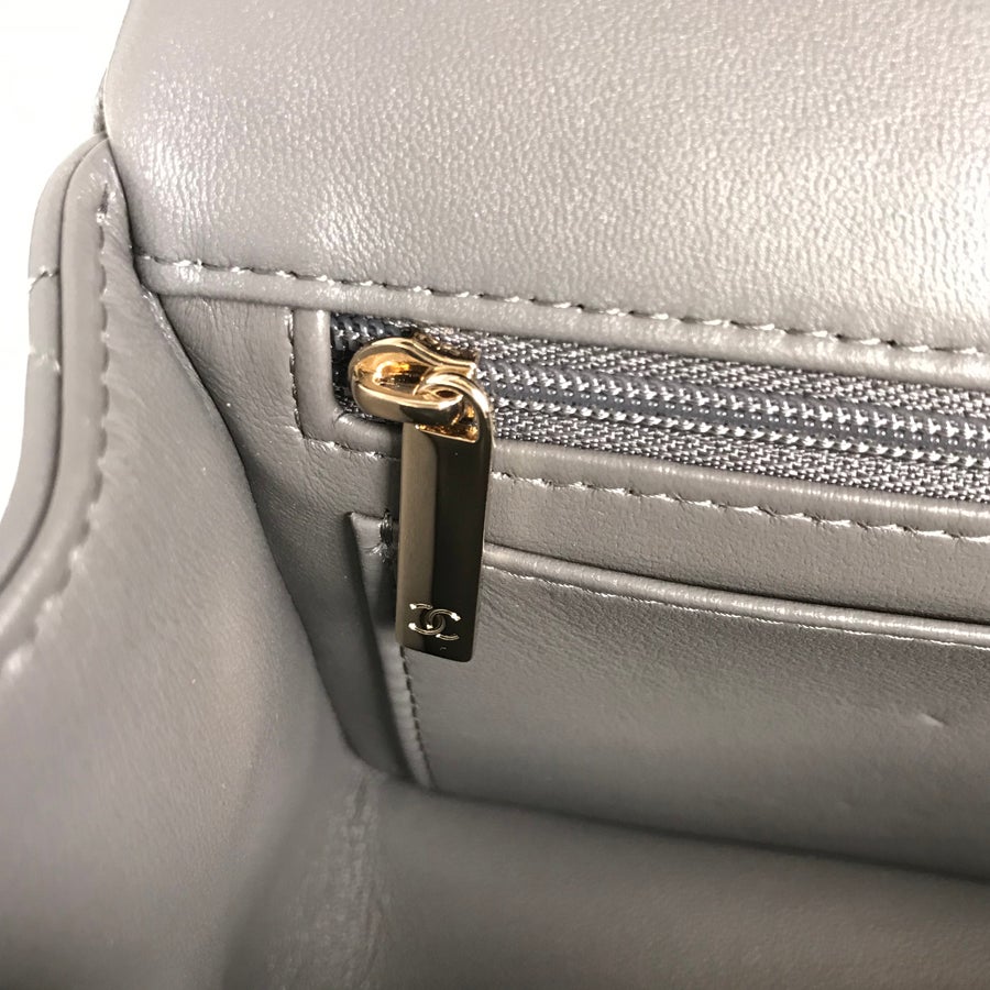 シャネル ショルダーバッグ