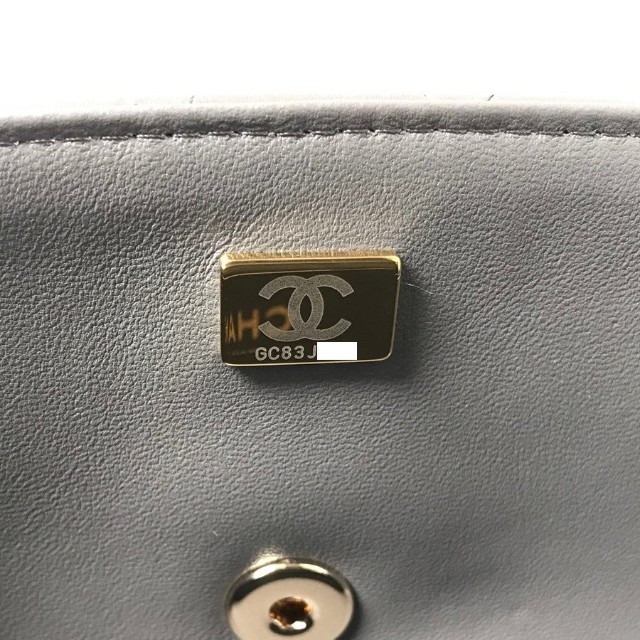 シャネル ショルダーバッグ