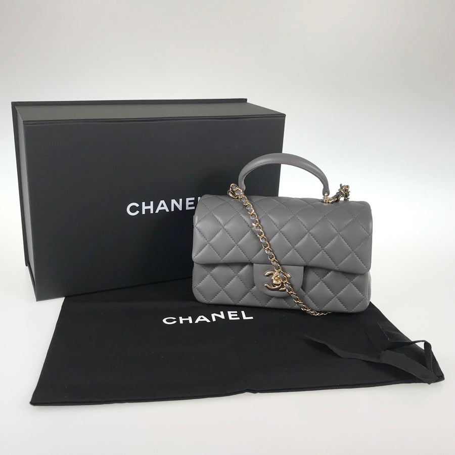 シャネル ショルダーバッグ