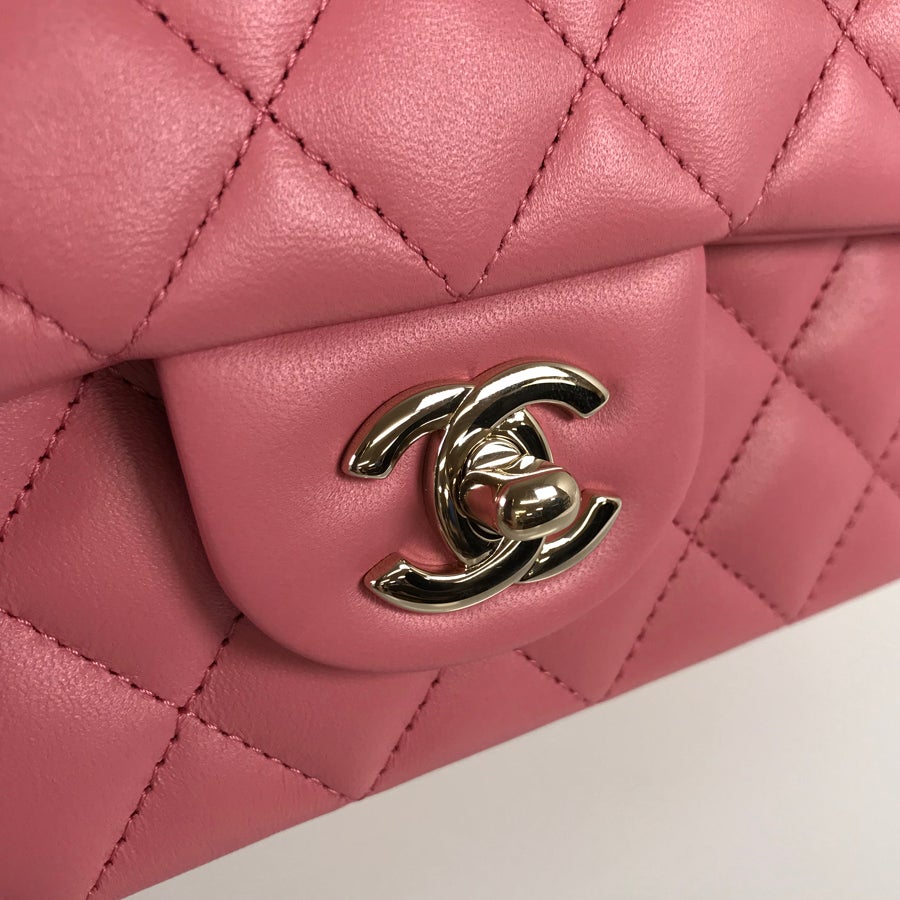 シャネル ショルダーバッグ