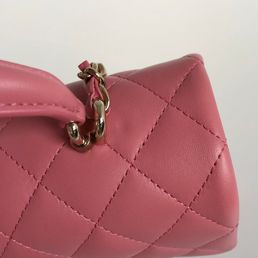 シャネル ショルダーバッグ