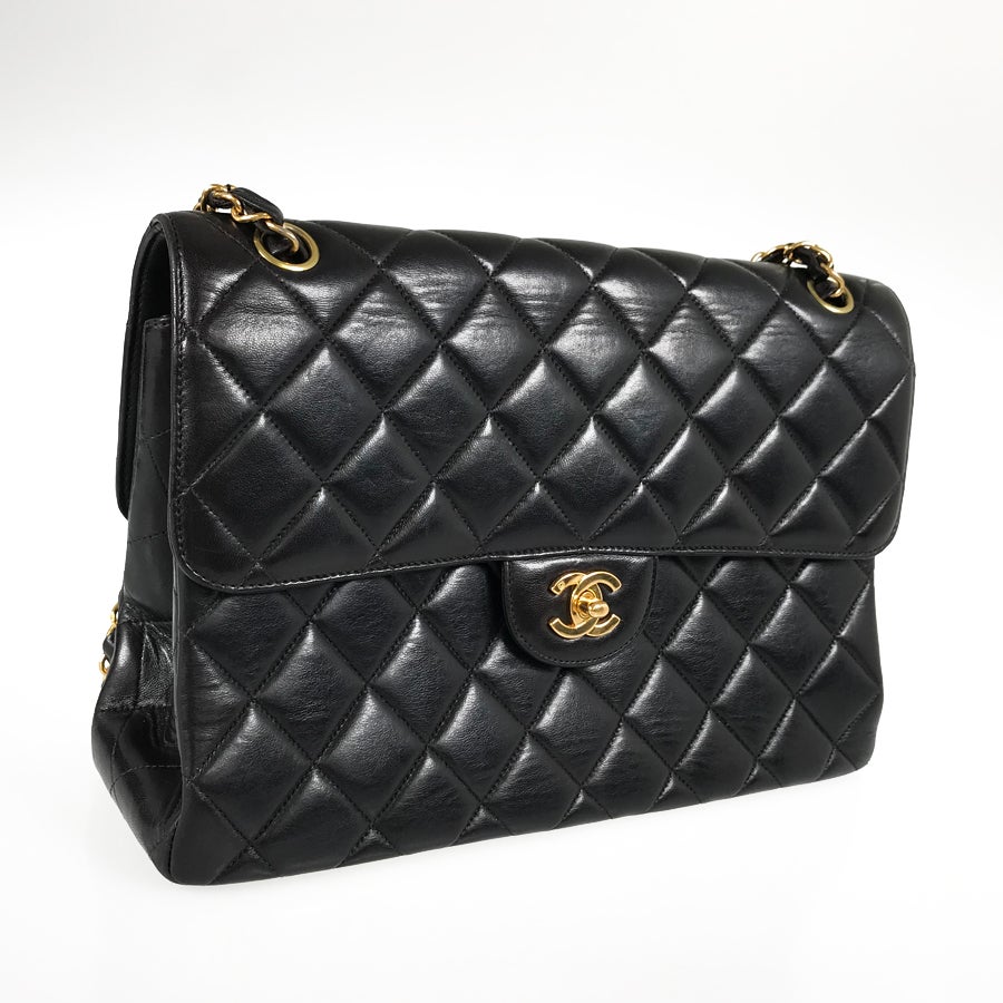 シャネル ショルダーバッグ