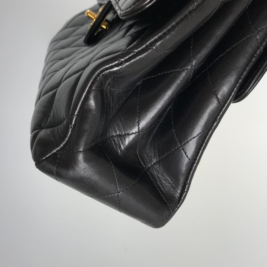 シャネル ショルダーバッグ