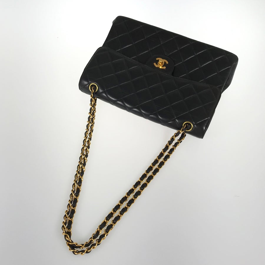 シャネル ショルダーバッグ