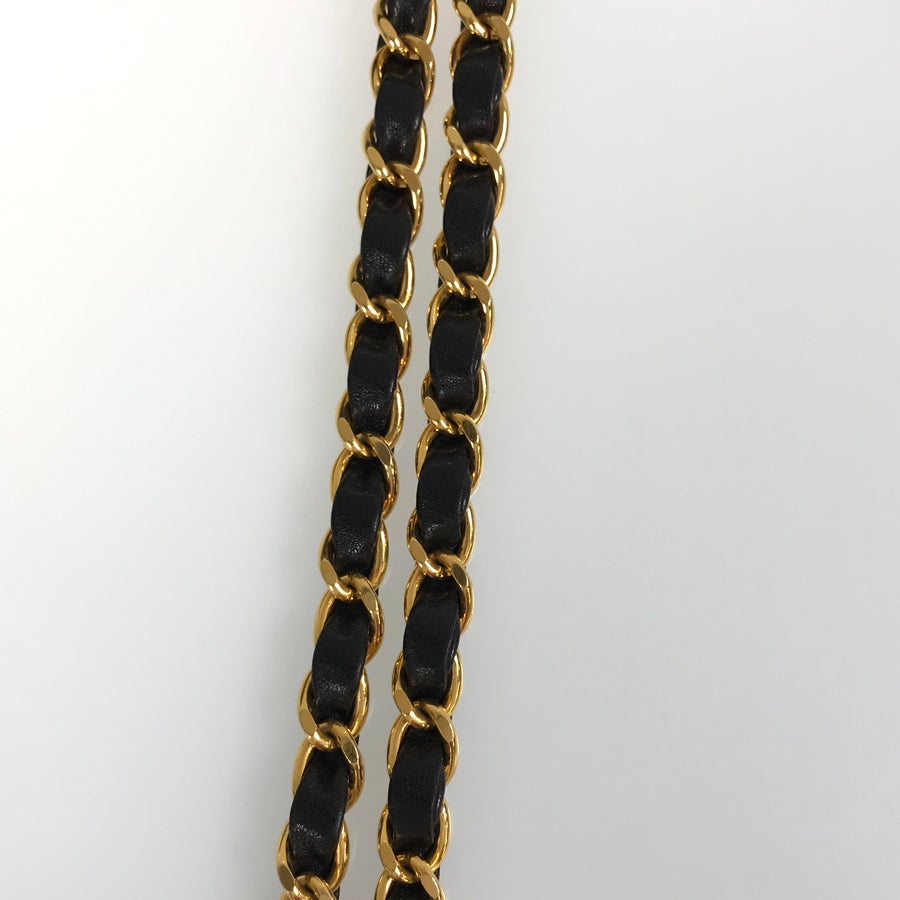 シャネル ショルダーバッグ