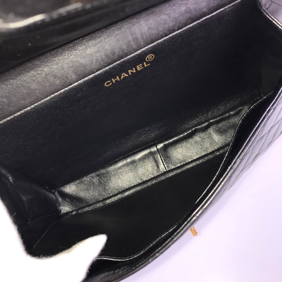 シャネル ショルダーバッグ