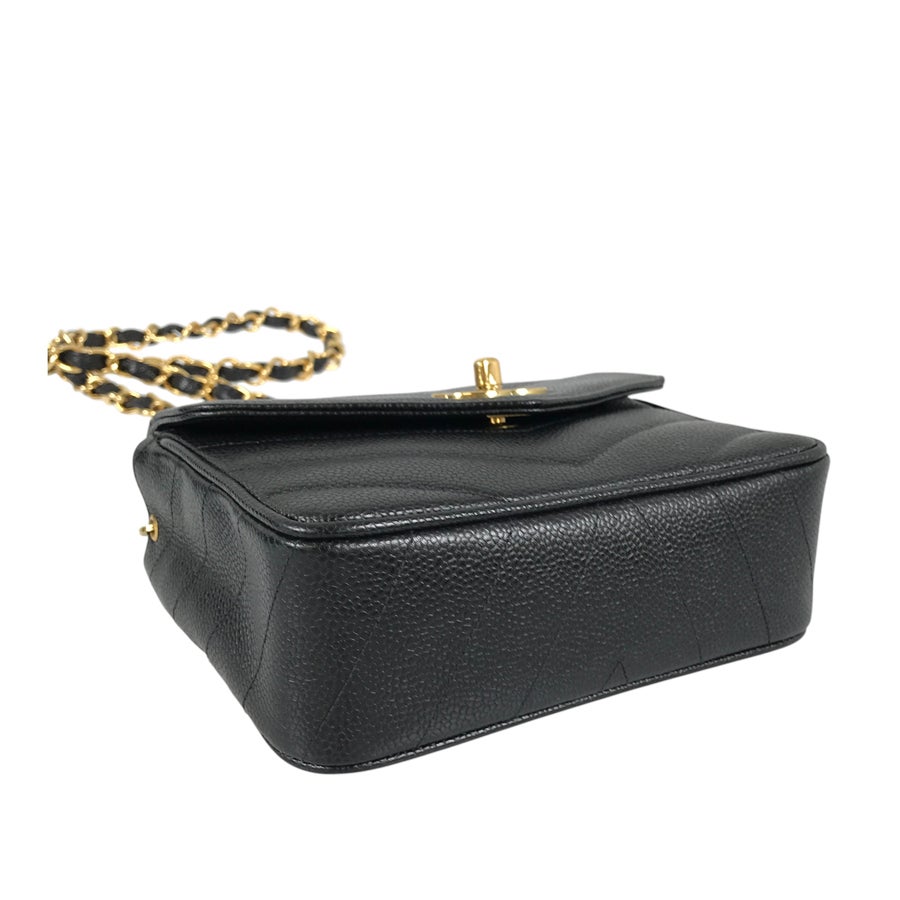 シャネル ショルダーバッグ