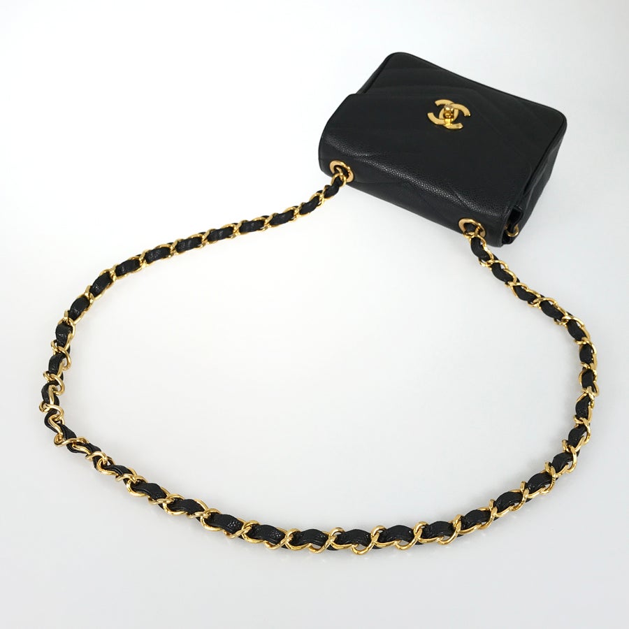 シャネル ショルダーバッグ