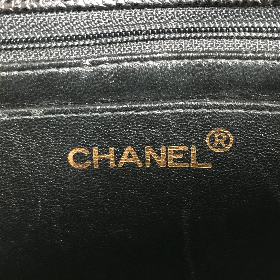 シャネル ショルダーバッグ