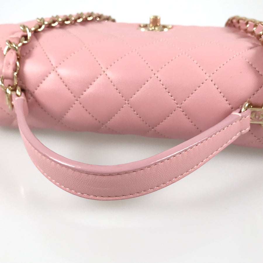 シャネル ショルダーバッグ