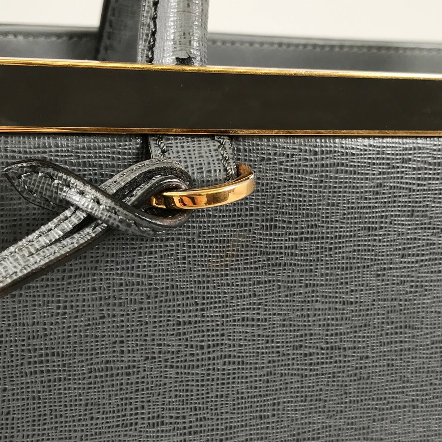 フェンディ ハンドバッグ