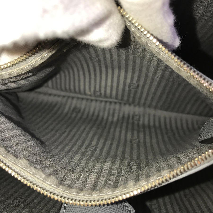 フェンディ ハンドバッグ