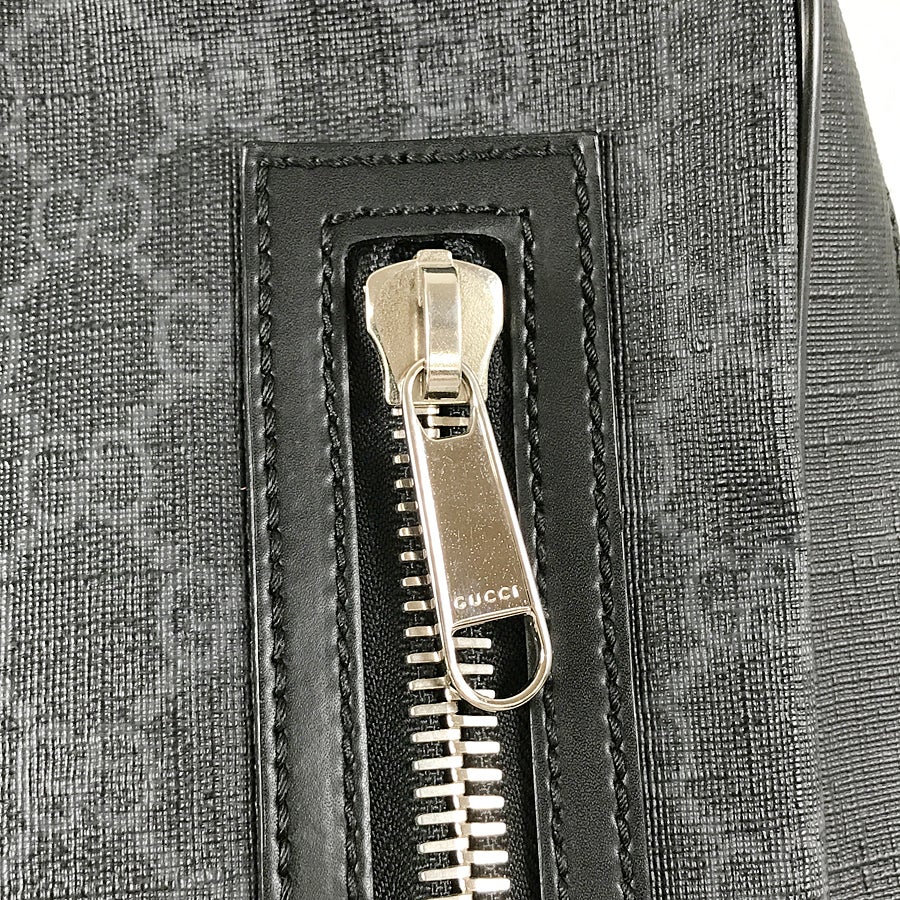 グッチ ボディバッグ