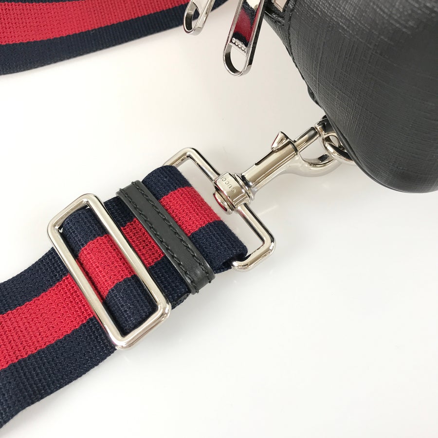 グッチ ボディバッグ