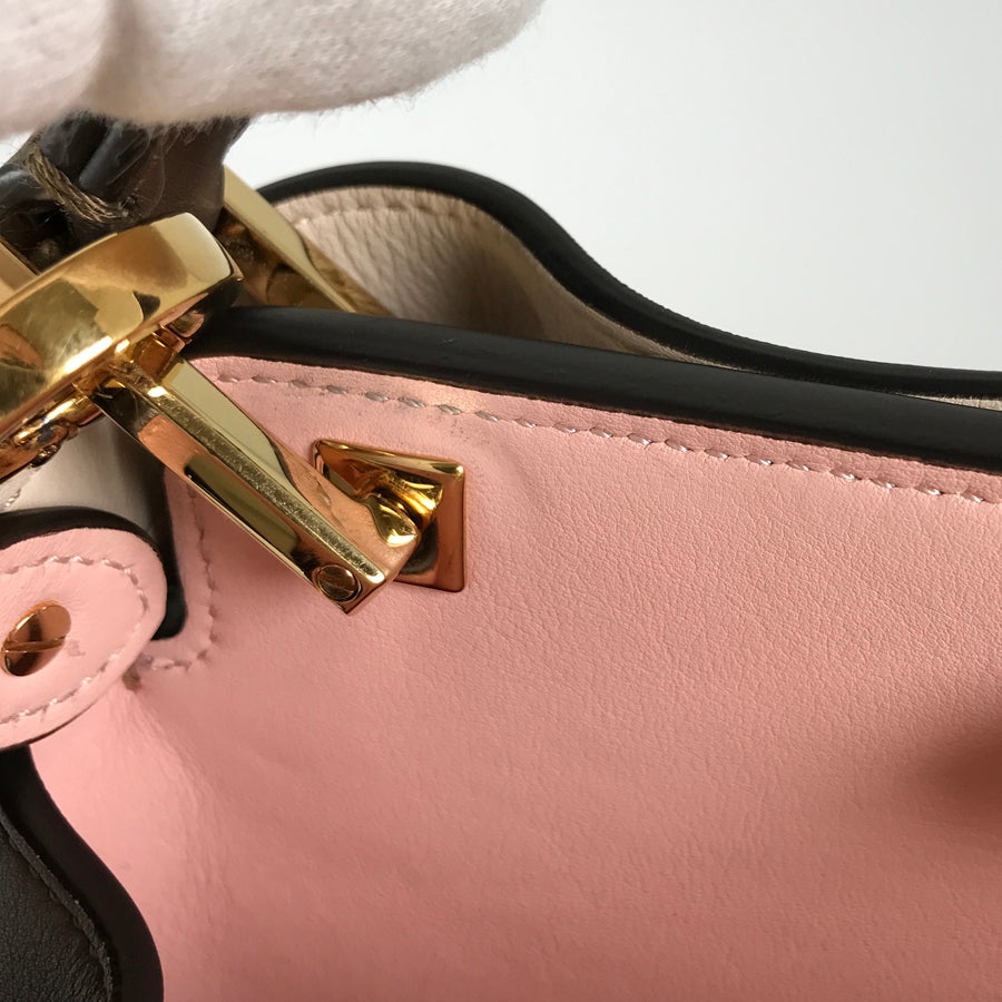 フェンディ ハンドバッグ