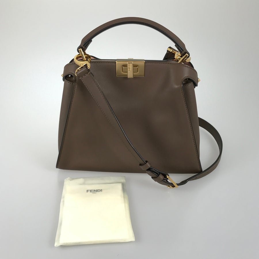 フェンディ ハンドバッグ