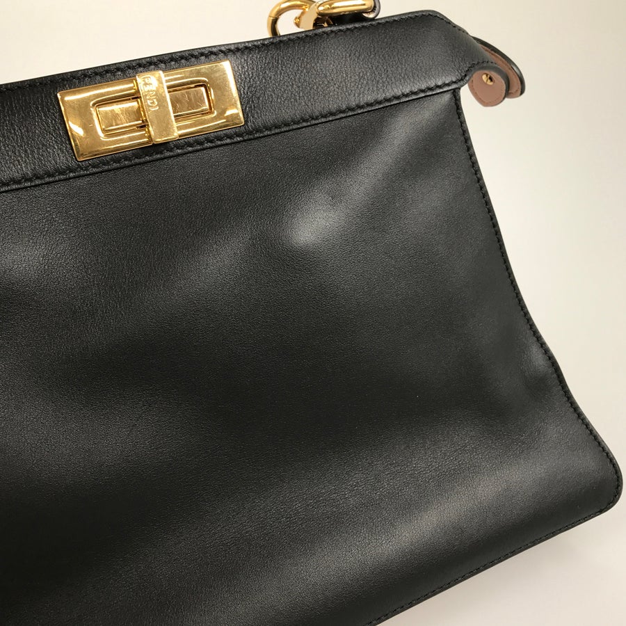 フェンディ ハンドバッグ