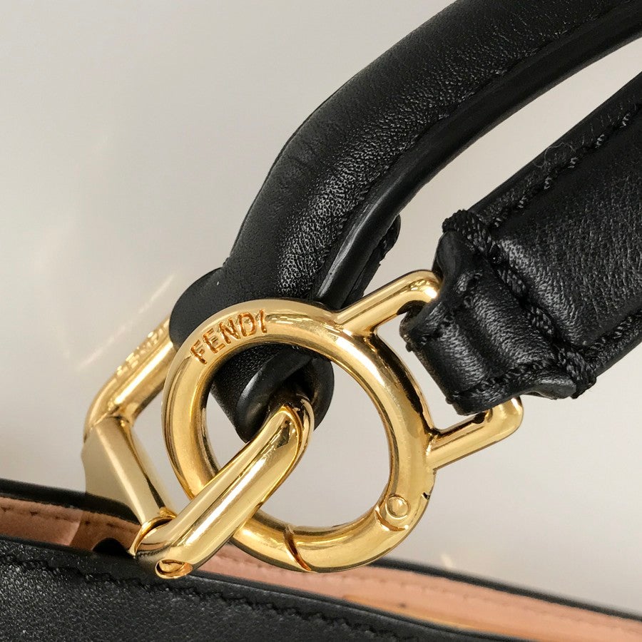 フェンディ ハンドバッグ