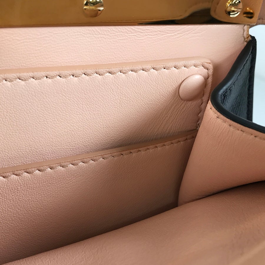 フェンディ ハンドバッグ