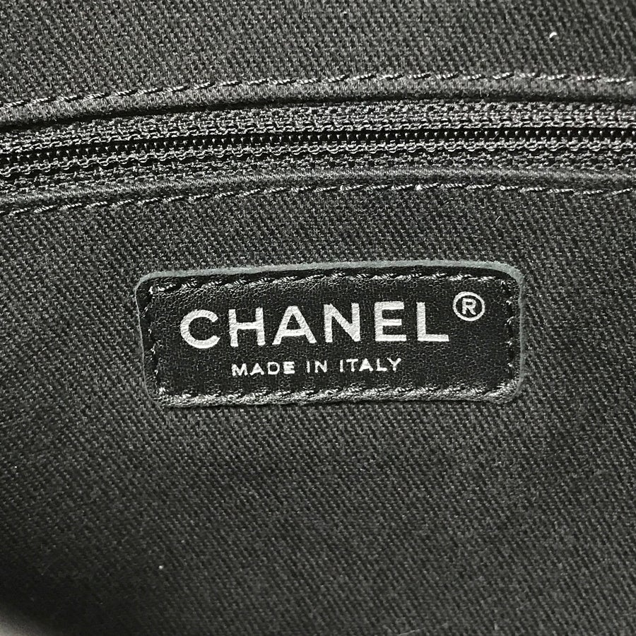 シャネル ショルダーバッグ