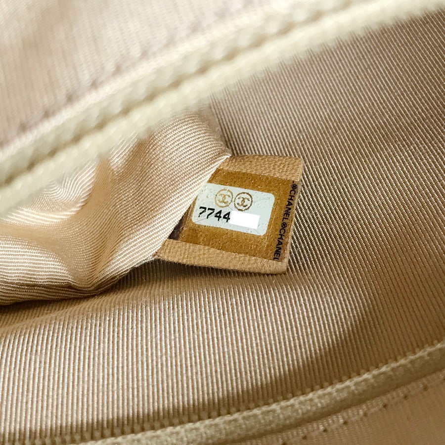 シャネル ショルダーバッグ