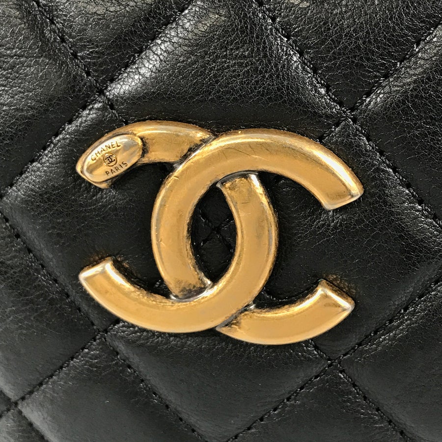 シャネル ショルダーバッグ