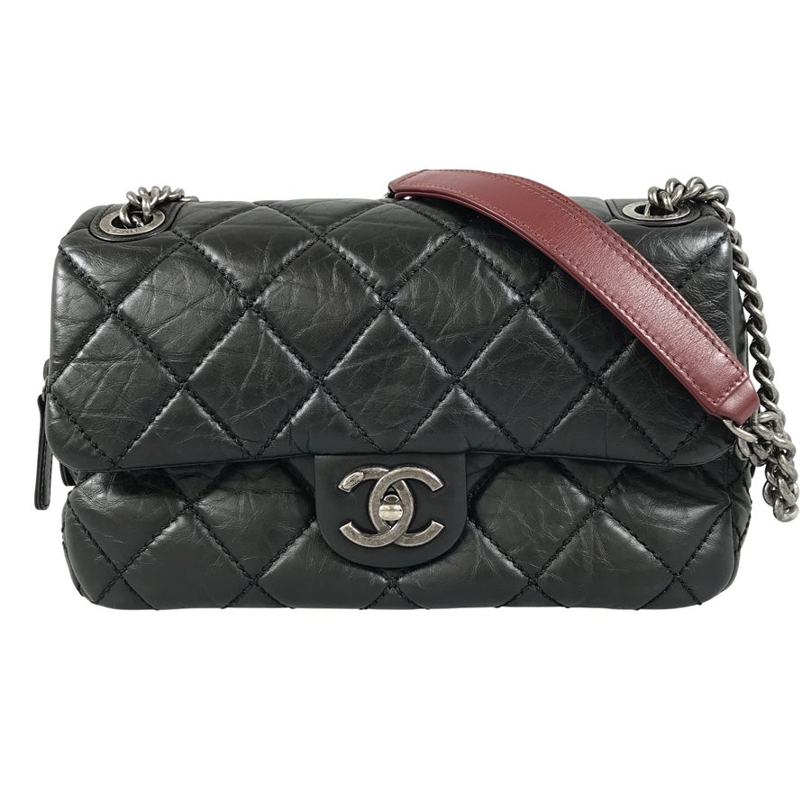 シャネル ショルダーバッグ