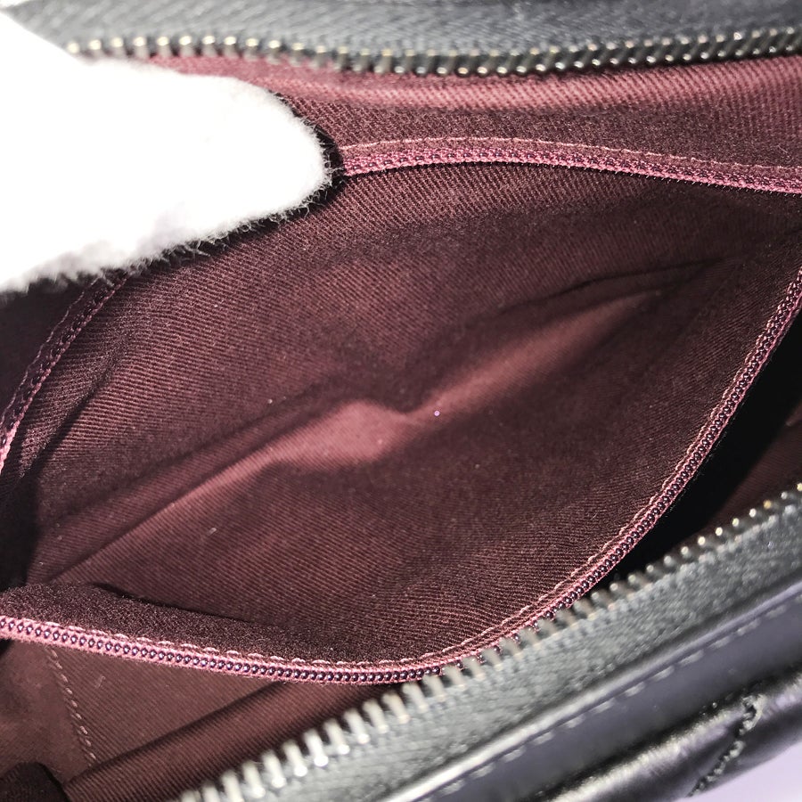 シャネル ショルダーバッグ