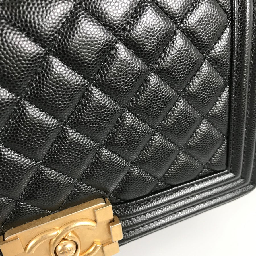 シャネル ショルダーバッグ