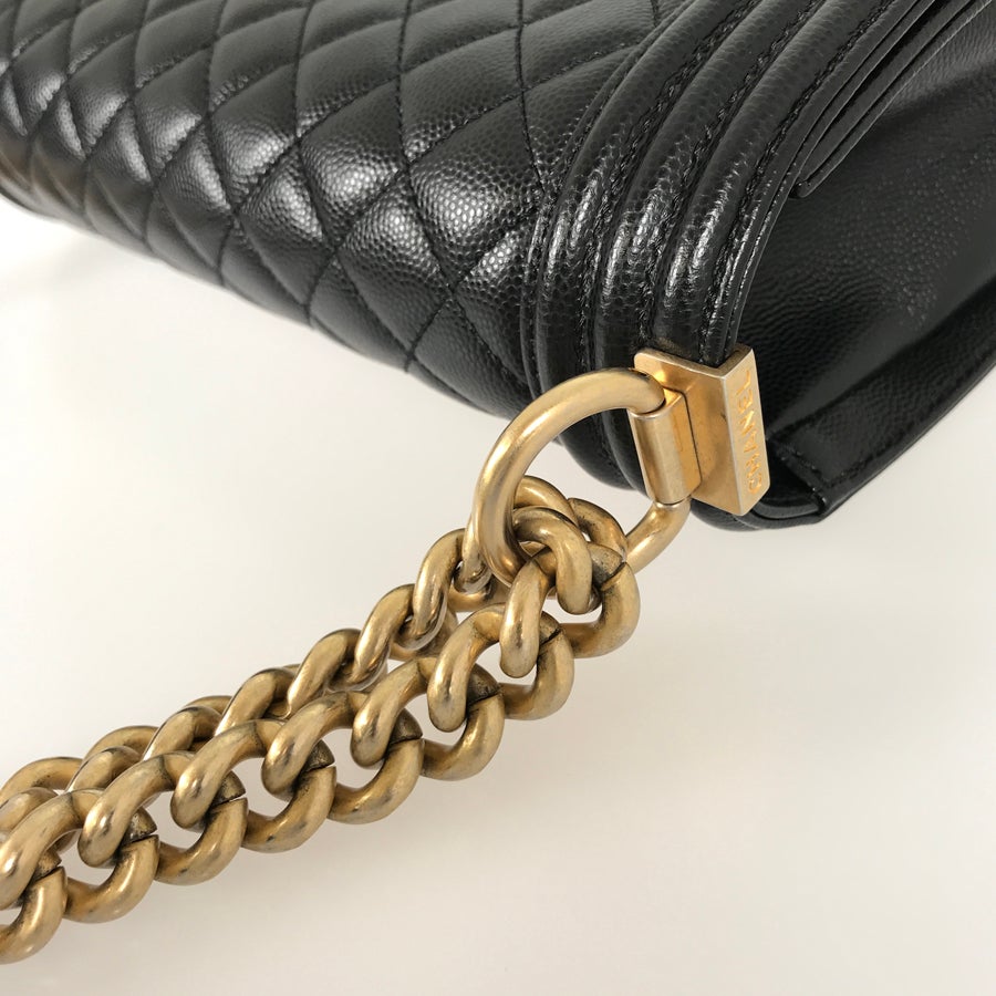 シャネル ショルダーバッグ