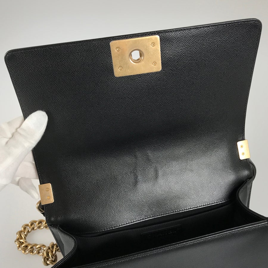 シャネル ショルダーバッグ