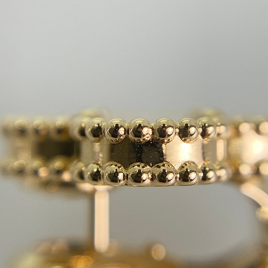 ヴァンクリーフ＆アーペル ピアス