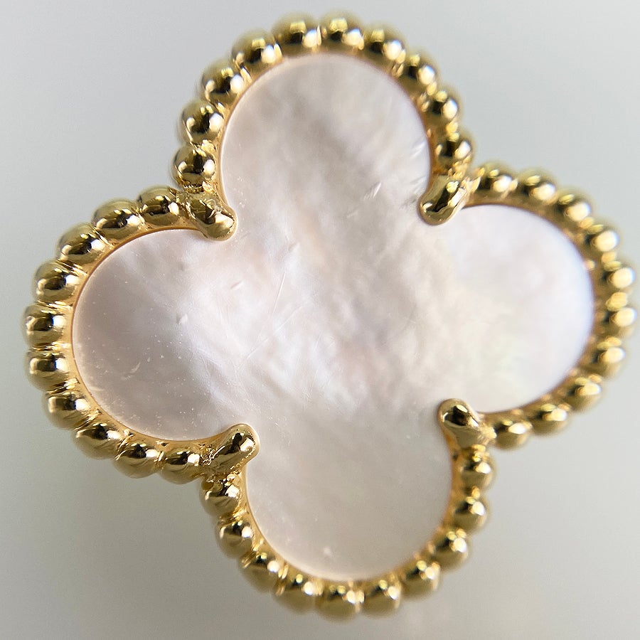 ヴァンクリーフ＆アーペル ピアス