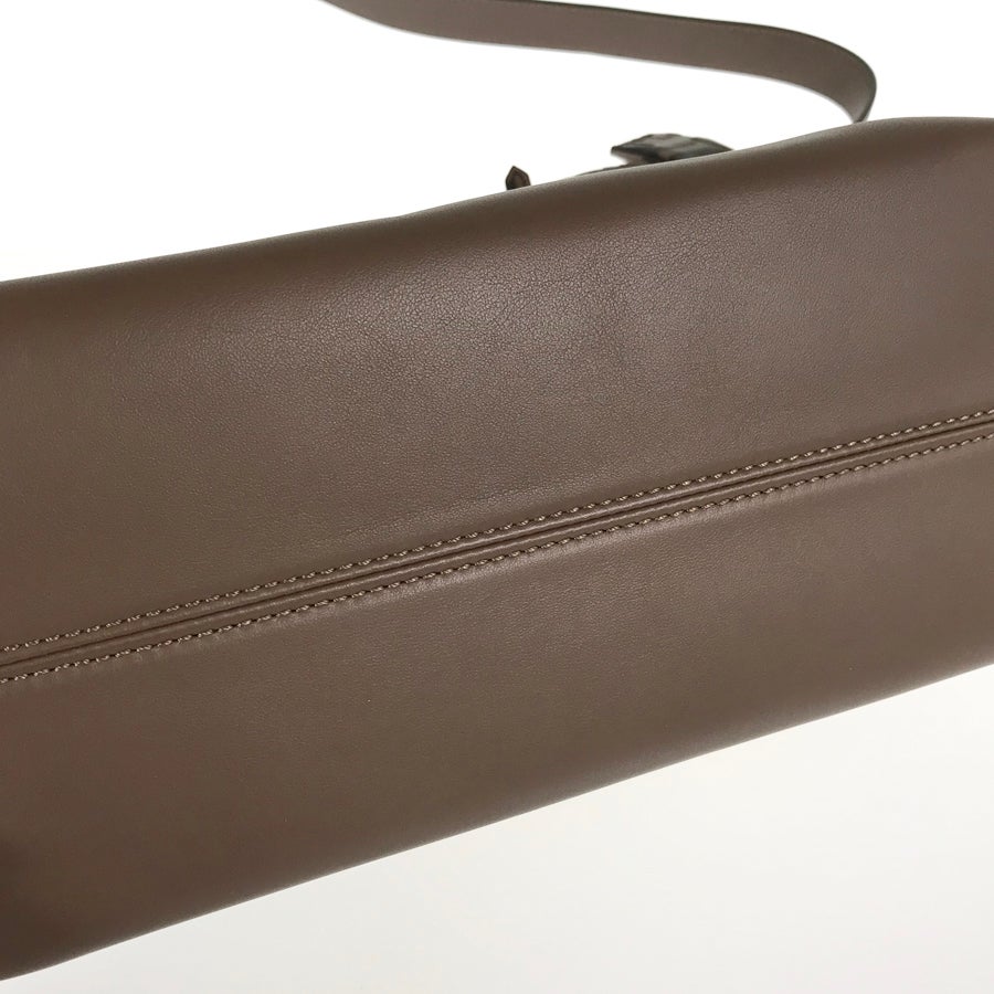 フェンディ ハンドバッグ