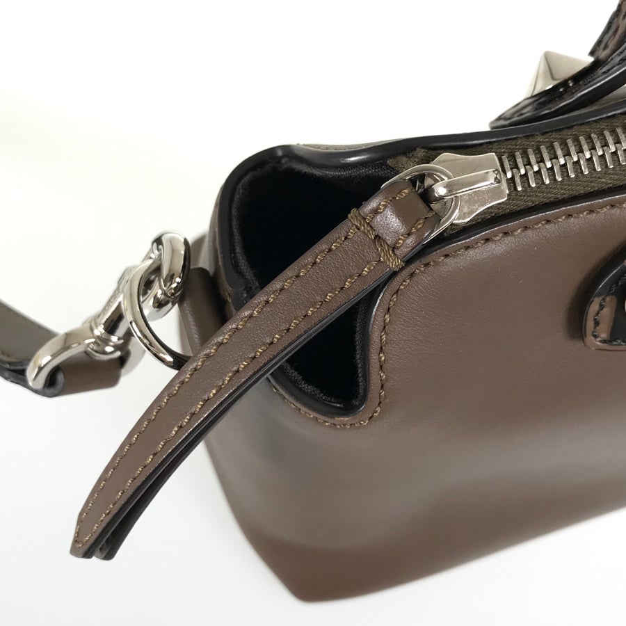 フェンディ ハンドバッグ