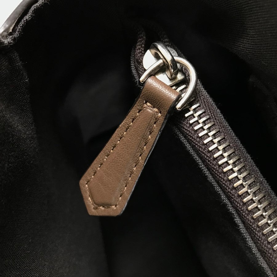 フェンディ ハンドバッグ