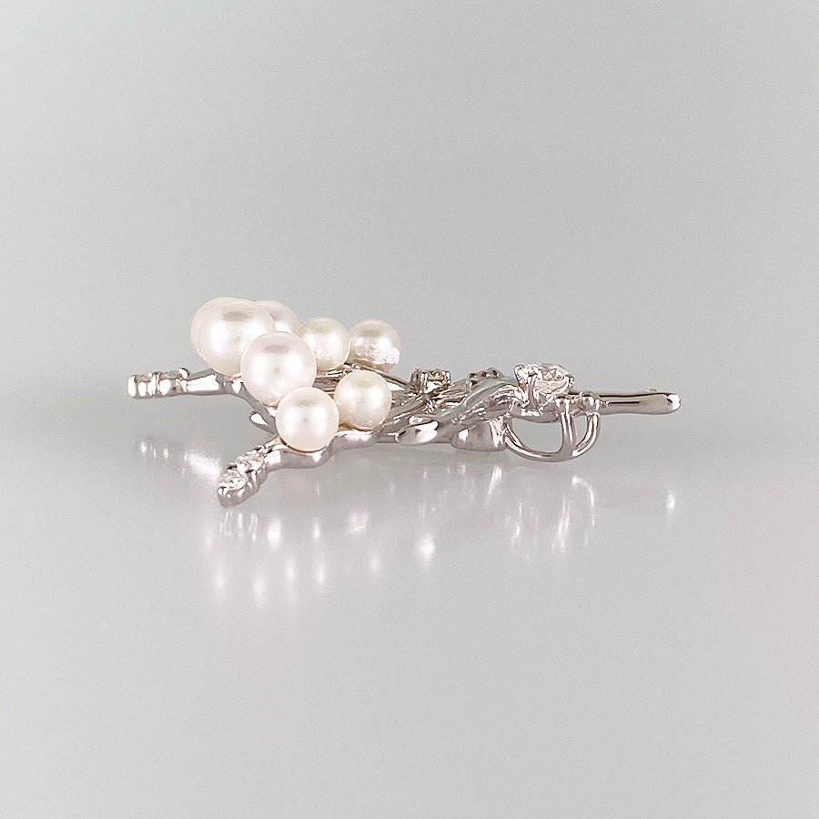 タサキ ブローチ