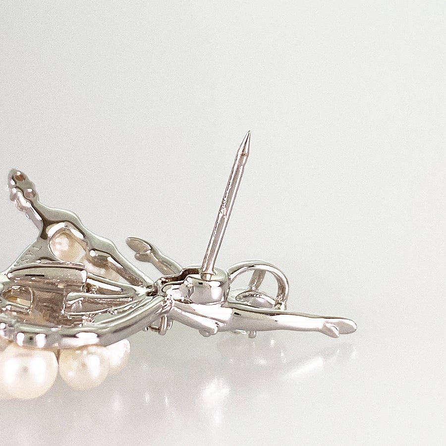 タサキ ブローチ