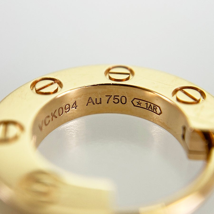 カルティエ ピアス