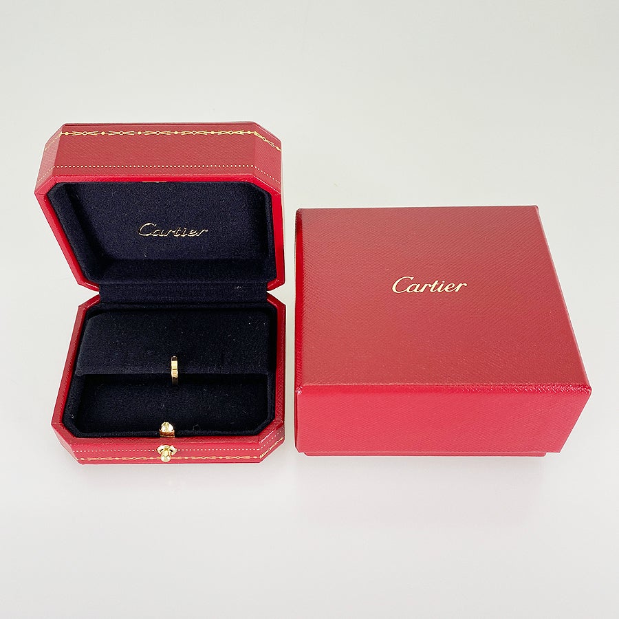 カルティエ ピアス