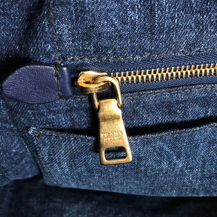 プラダ トートバッグ