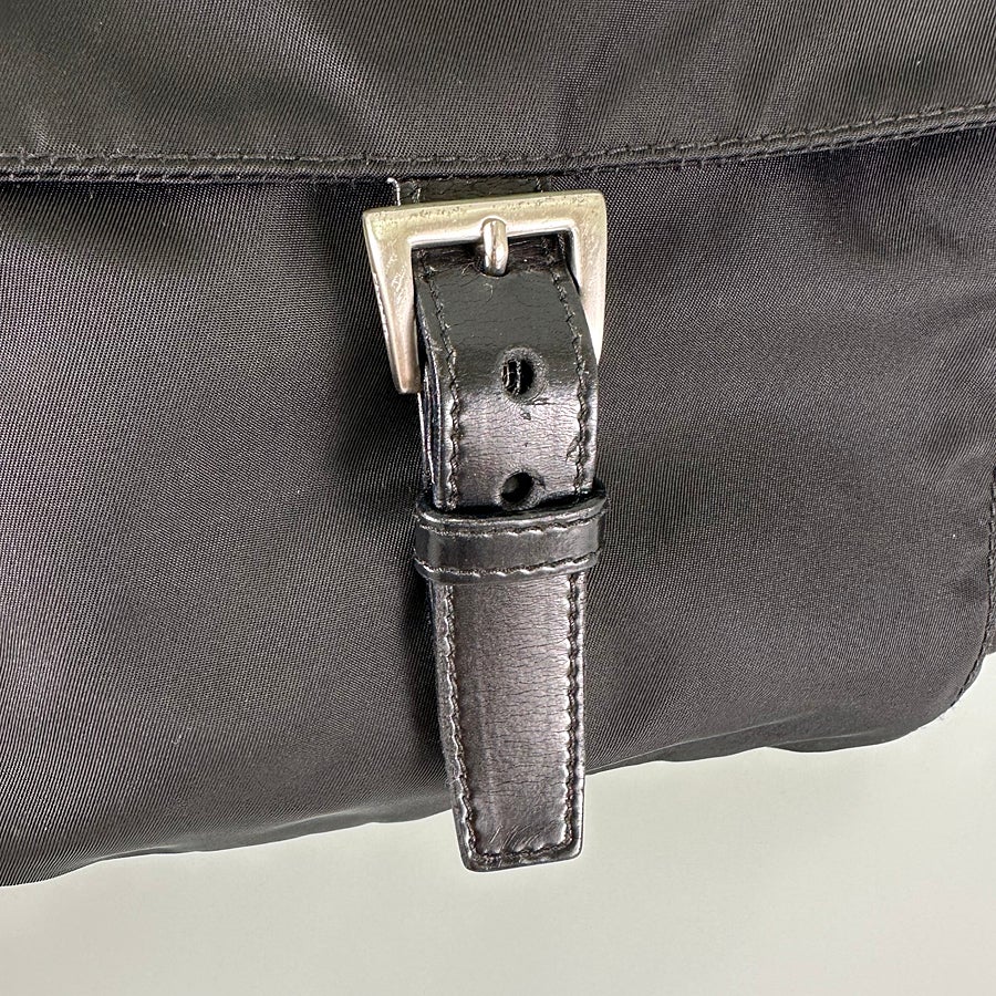 プラダ ショルダーバッグ