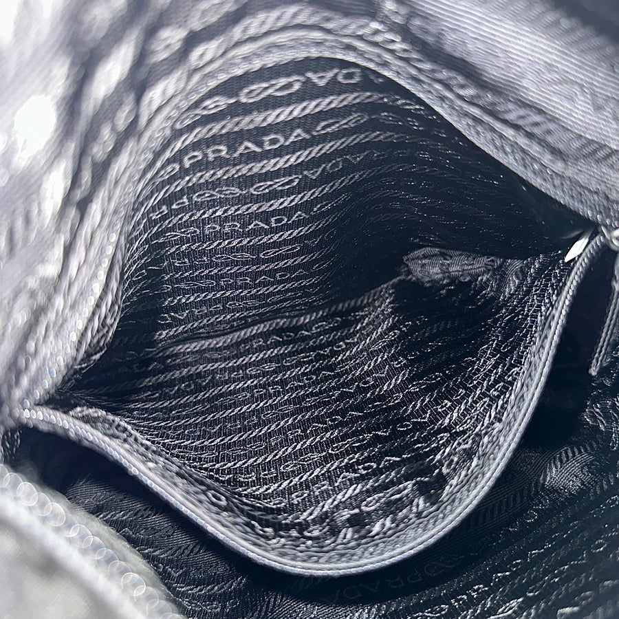 プラダ ショルダーバッグ