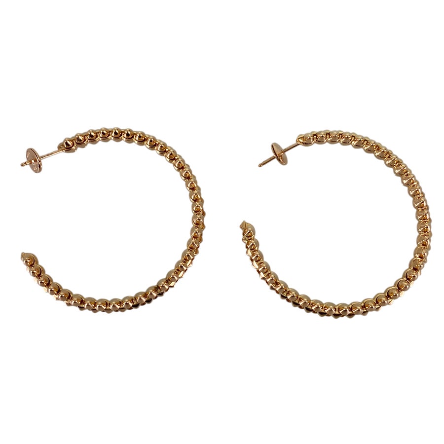 カルティエ ピアス