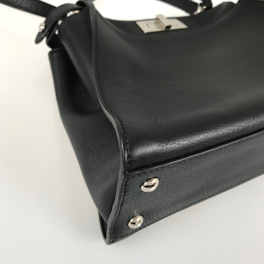 フェンディ ハンドバッグ